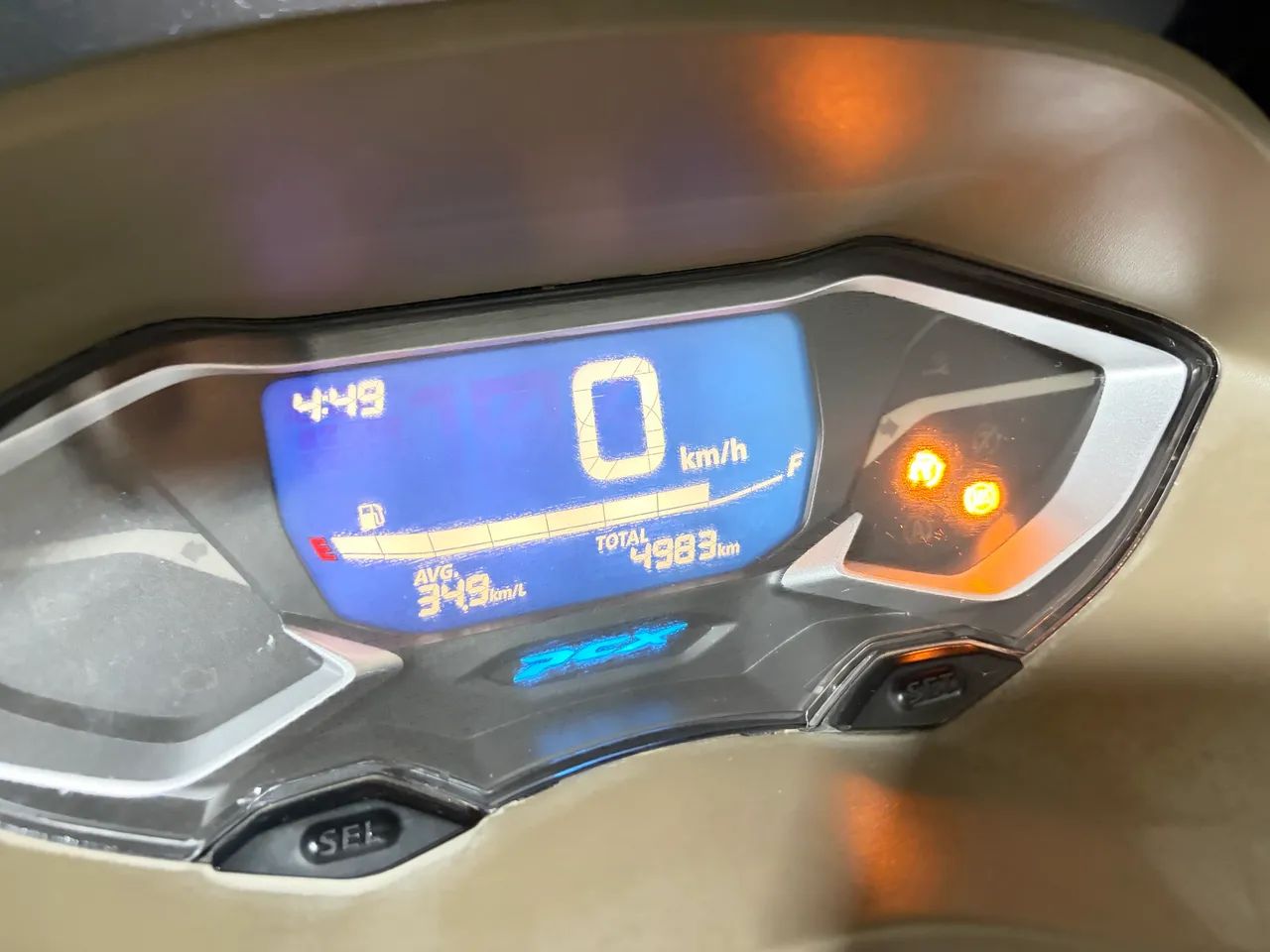 PCX DLX 2024 - Foto 4