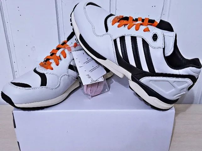 Tenis Adidas Juventus FC ZX 6000 Branco 40 BR CR7 Raro - Calçados