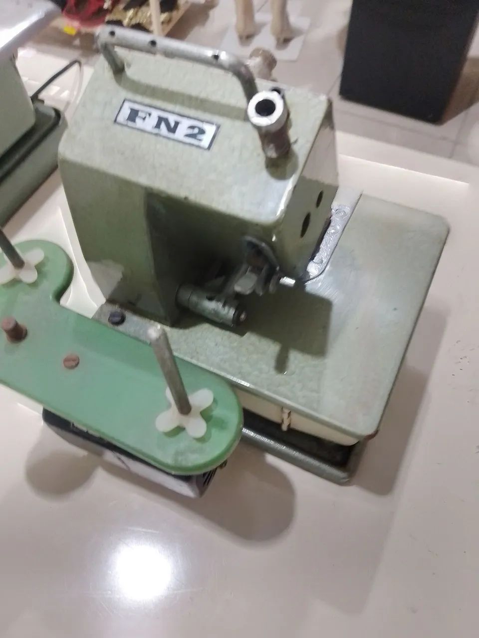Máquina overloque  - Foto 2
