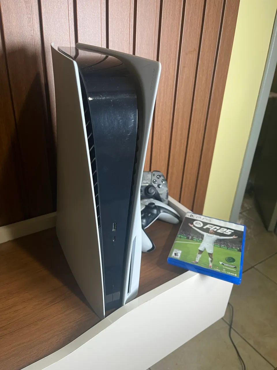 Play 5 com 2 controles Ps5 - Foto 2