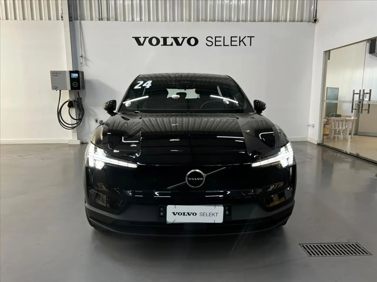 Volvo EX30 E40 Core (elétrico) 2024 - Foto 2