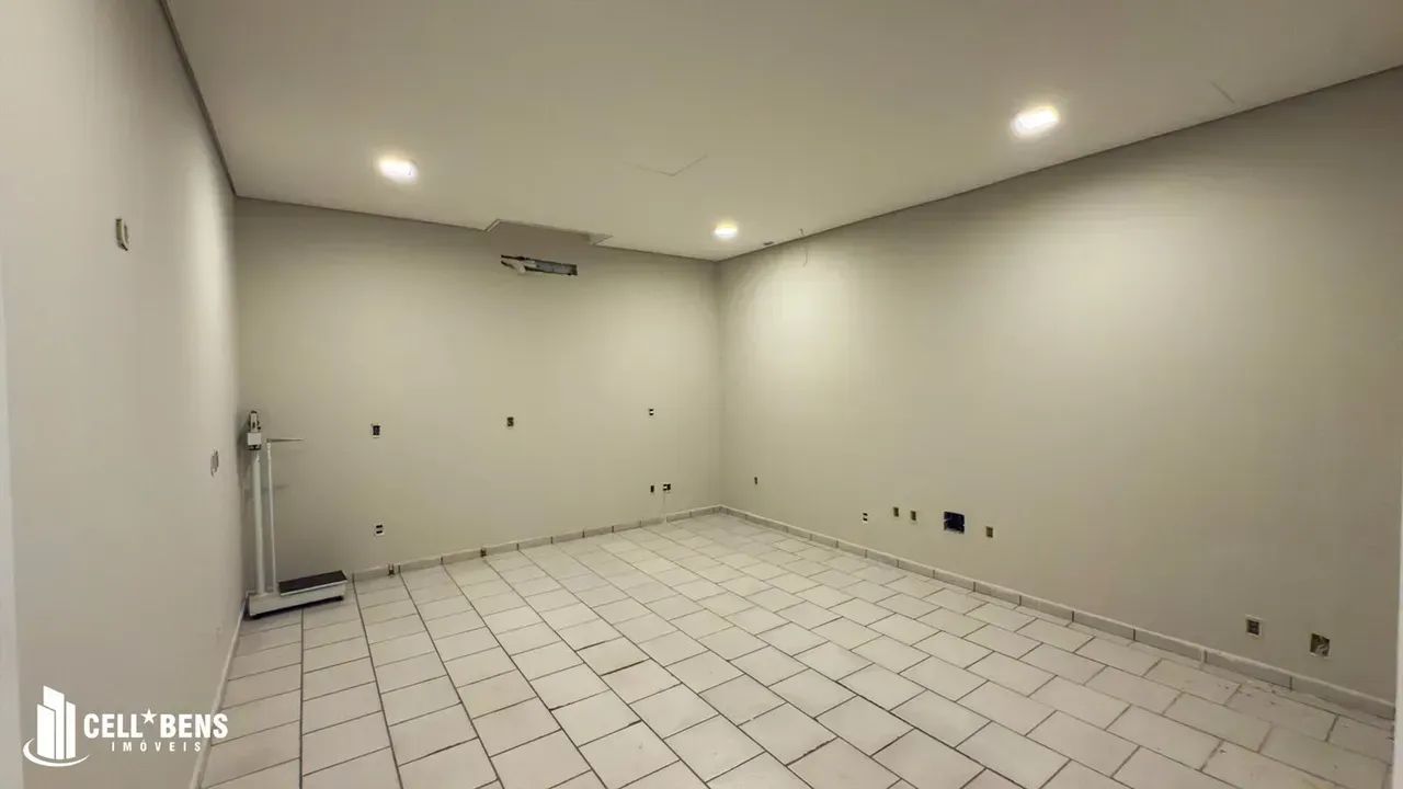 Prédio Comercial a 150 m da Av. Alberto Andaló - Foto 4