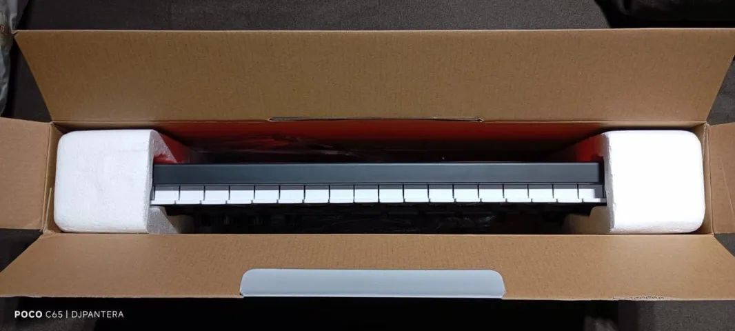 TECLADO AKAI MPK MINI PLUS 37 - Foto 2