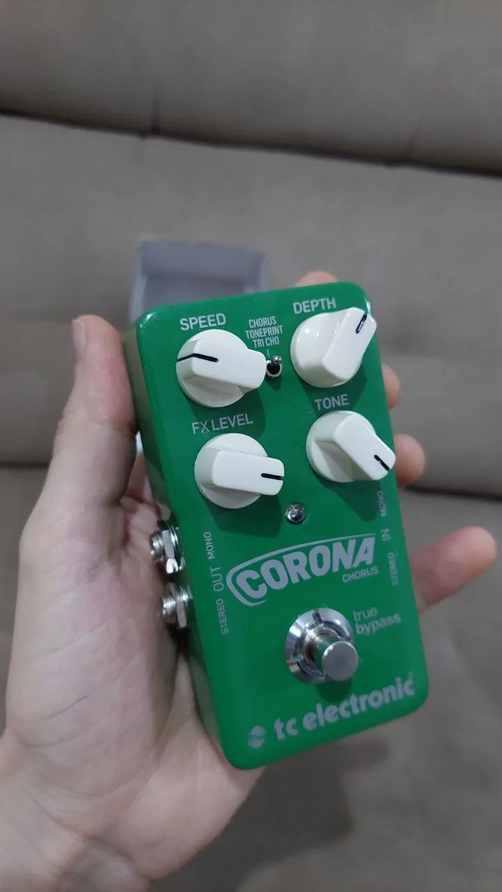 Tc eletronic Corona chorus USB  ZERADO - Foto 5