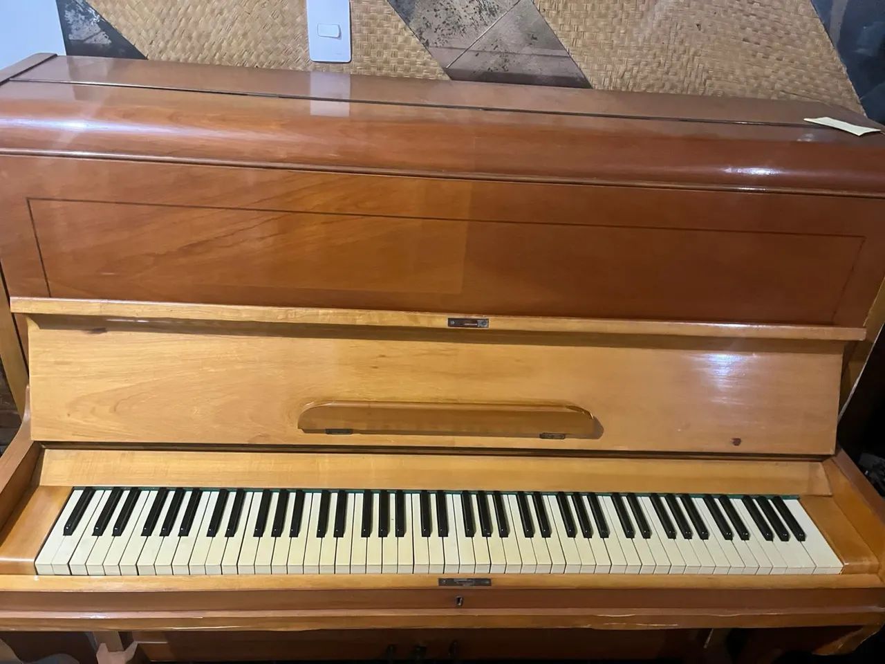 Piano em ótimo estado