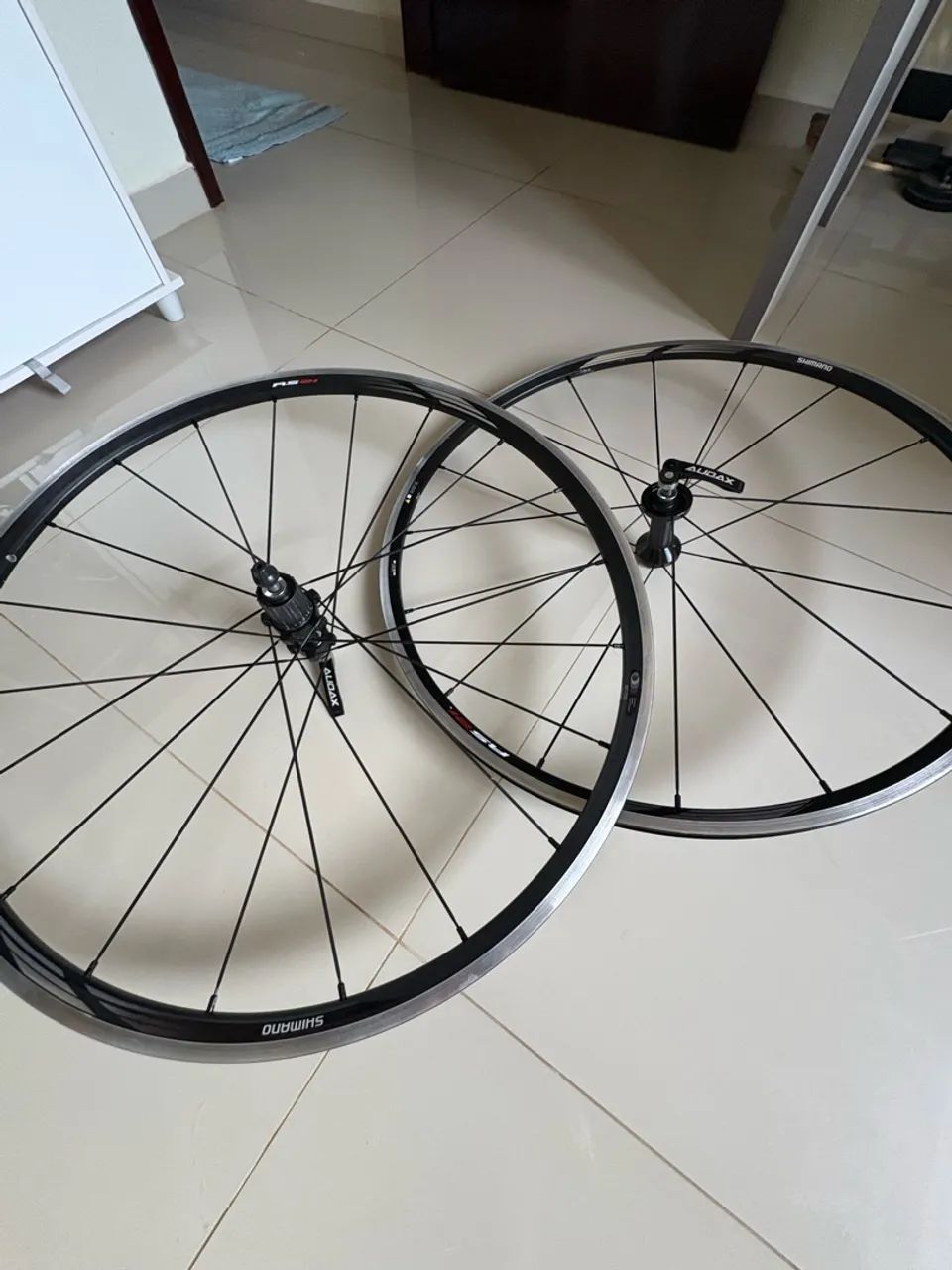 Rodas Shimano RS21