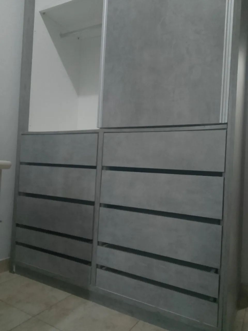 Guarda roupa / cinza marmorizado  - Foto 3