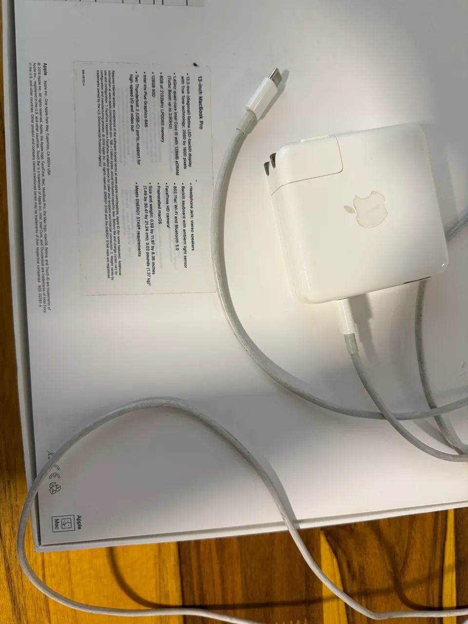 MacBook Pro 13 pol (late 2019) i5 8gb ram 128gb touchbar