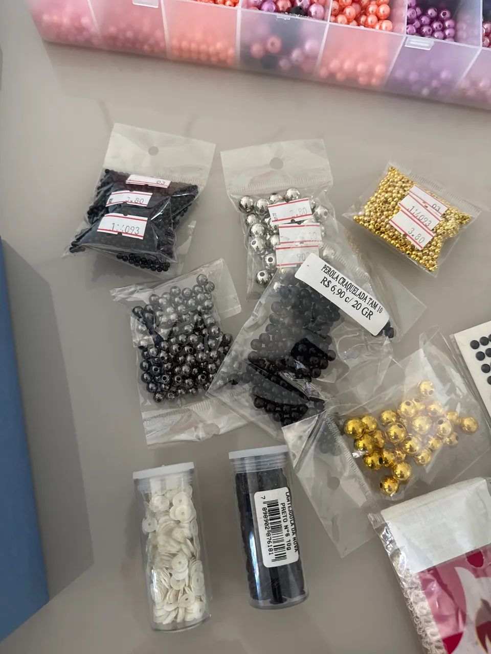 Kit Completo de Artesanato com Pérolas, Fitas, Tiaras e Acessórios - Foto 4