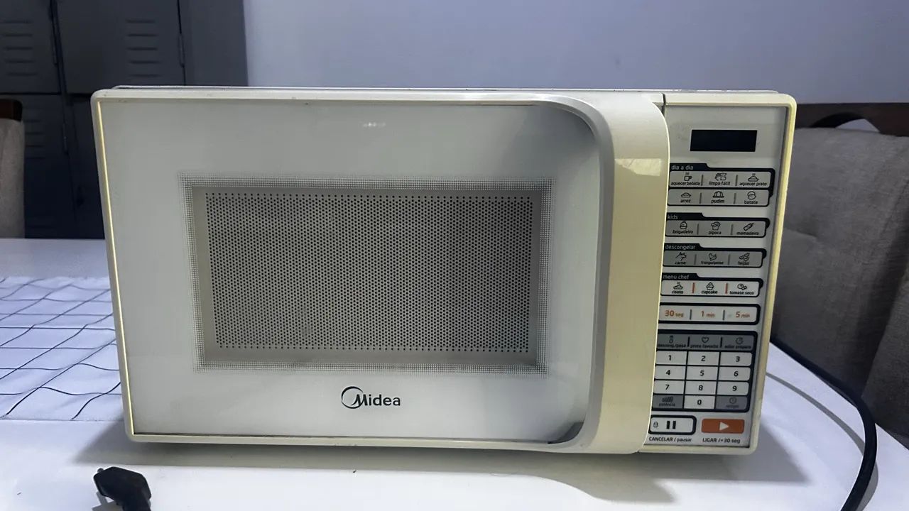 Microondas midea 20 litros - Foto 3