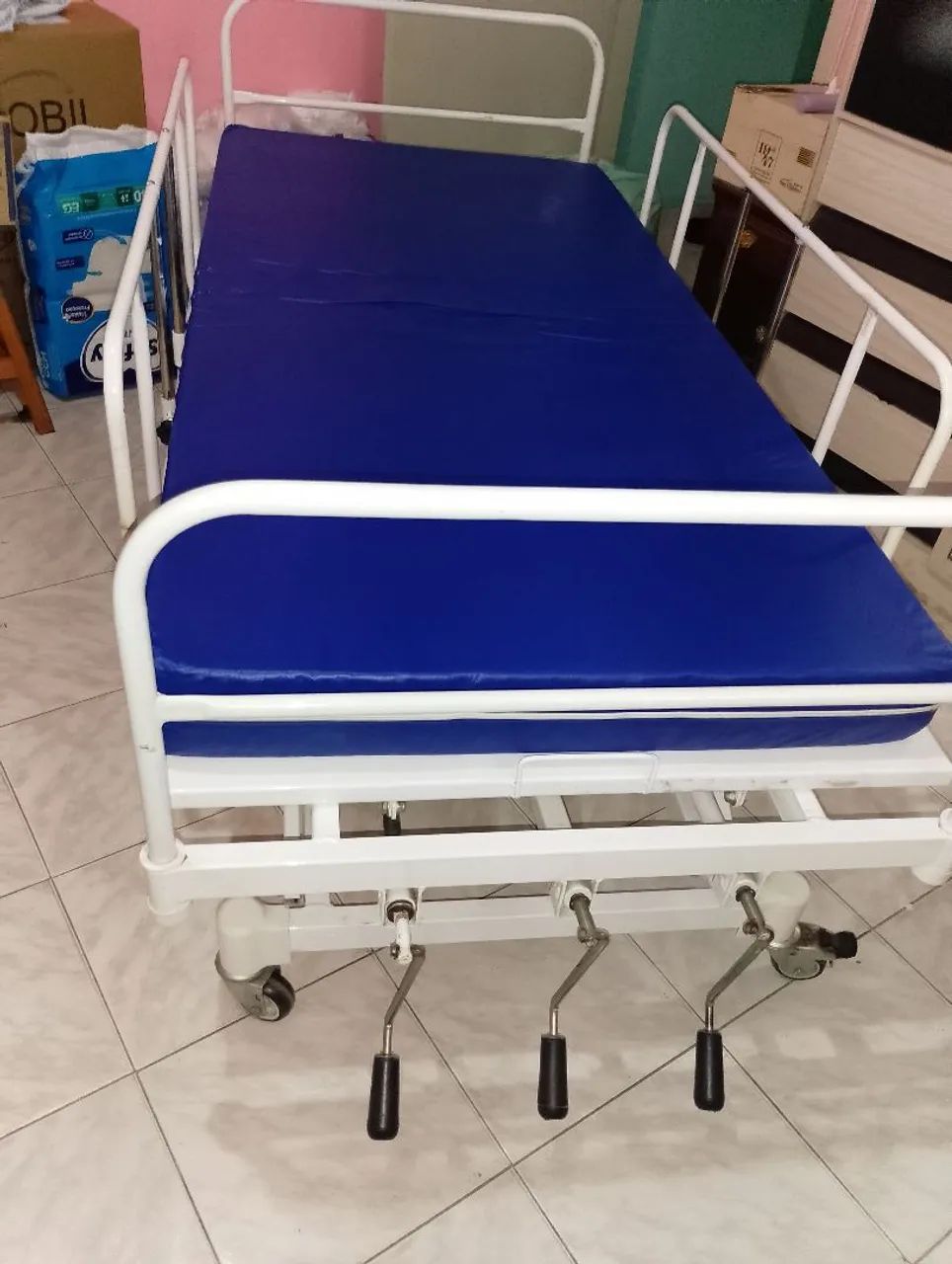 Cama hospitalar 3 manivelas