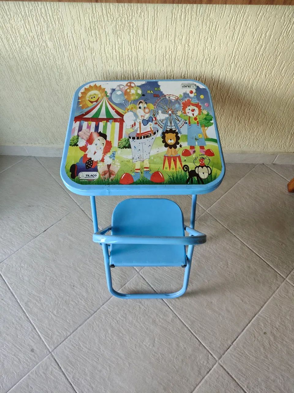 Conjunto de mesa e cadeira de ferro infantil 