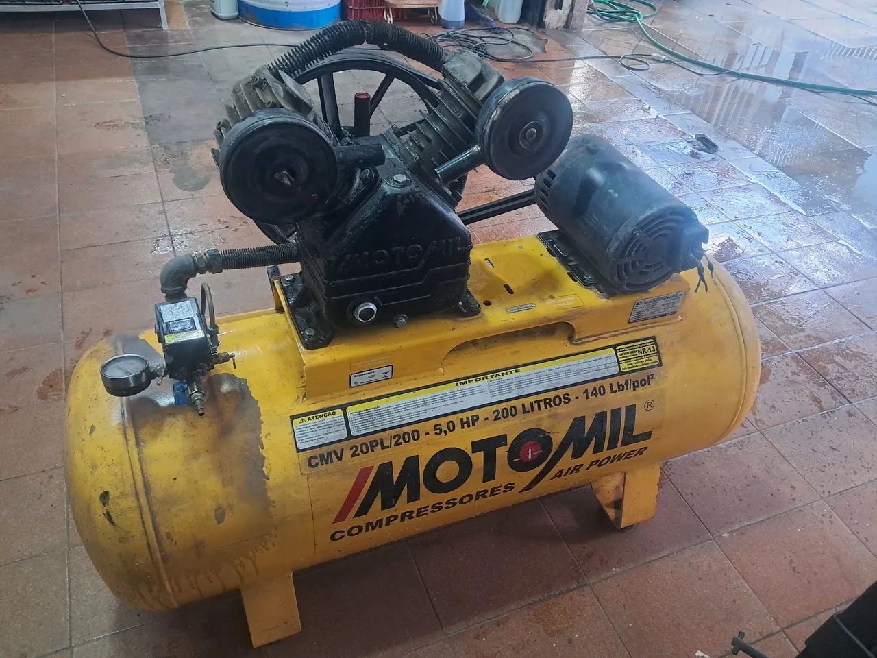 Compressor trifásico 200lt 5hp 140 lb - Foto 2