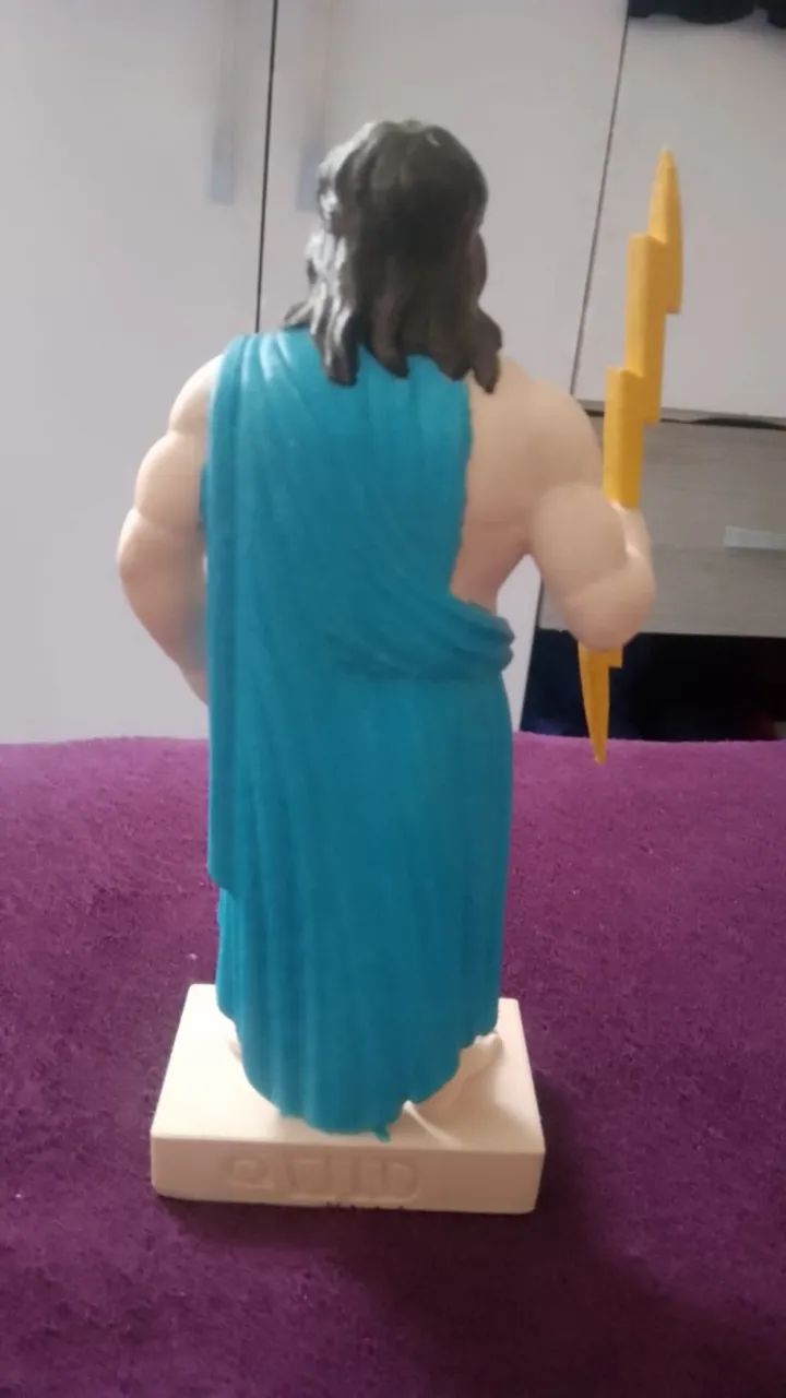 Boneco do ZEUS tamanho 18 centímetros.  - Foto 3