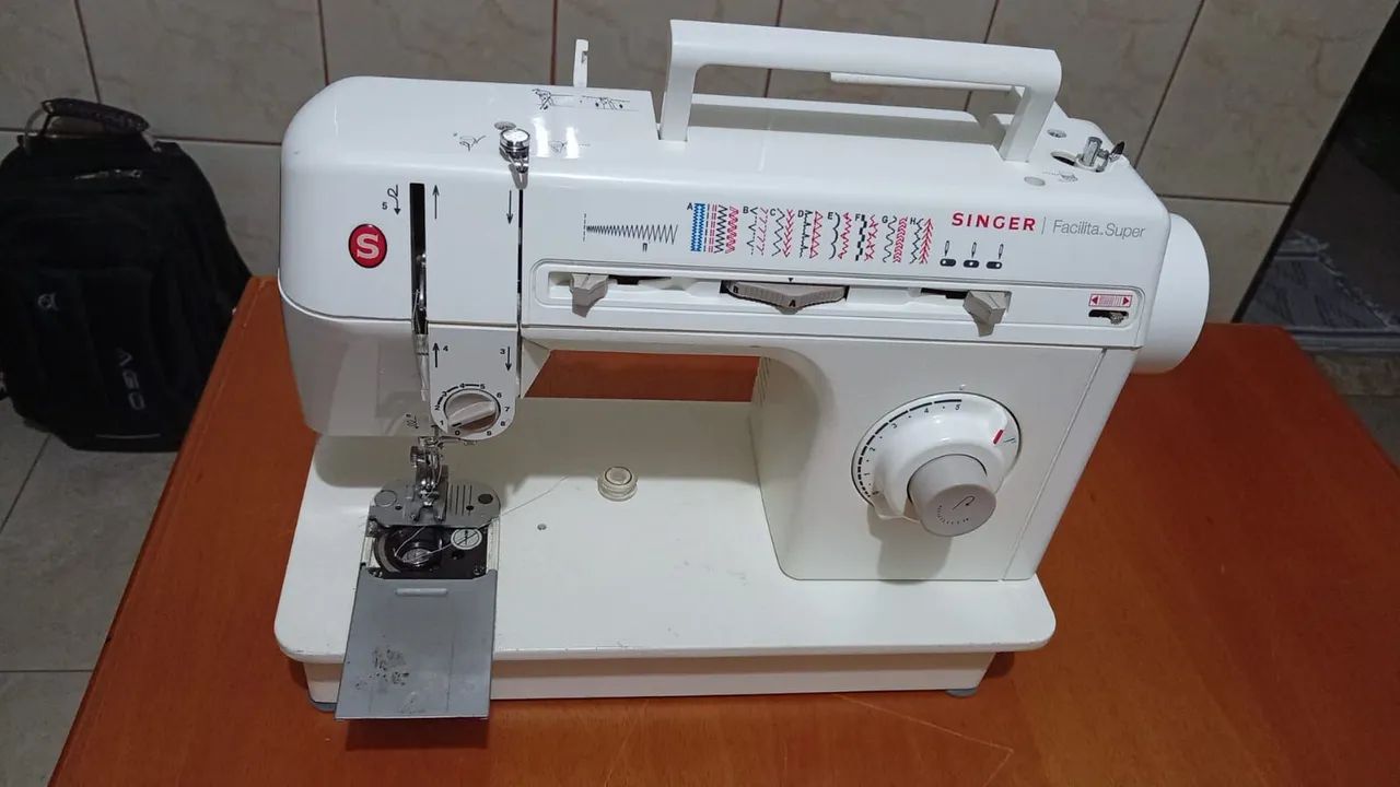 Maquina de costura 