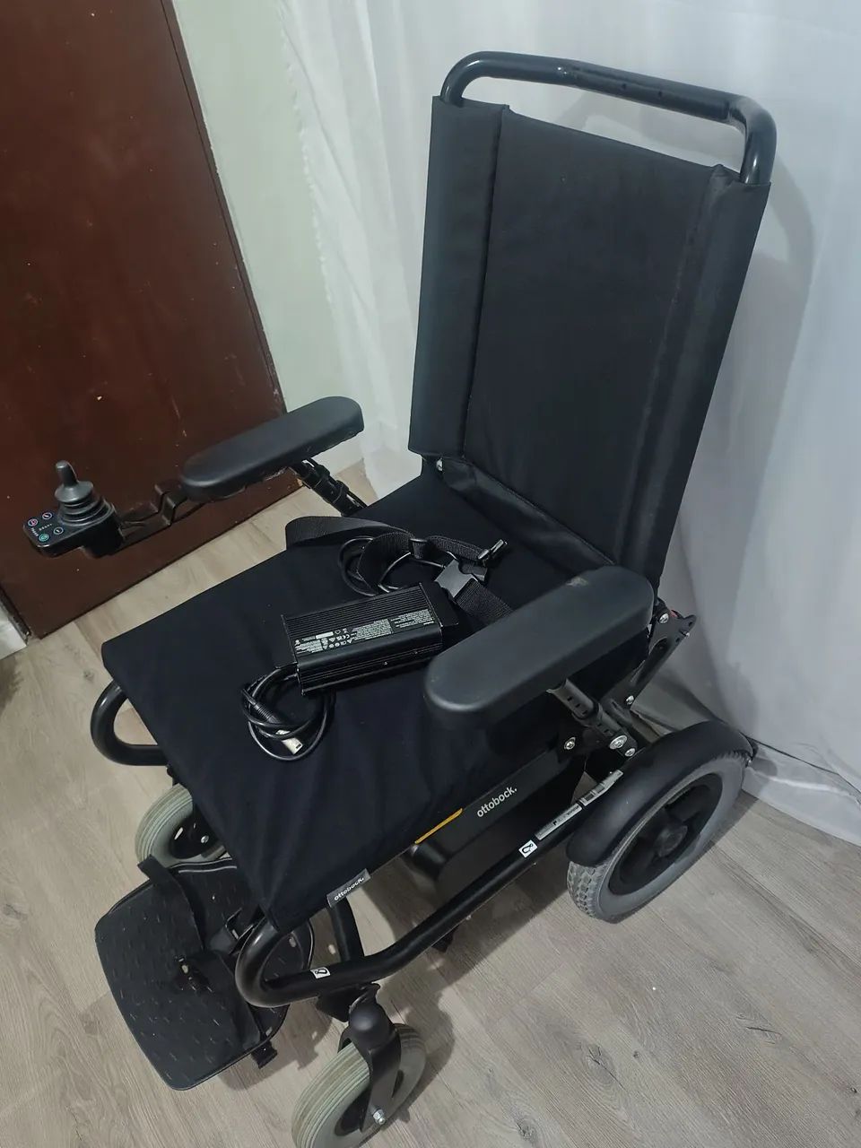 Cadeira de rodas motorizada OTTOBOCK  - Foto 2