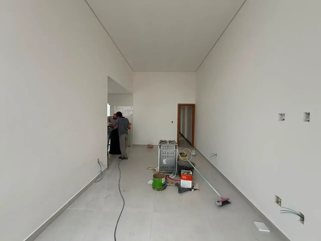 Casa Linear com 3 quartos  sendo 1 suíte 2 banheiros 3 vagas - Foto 4