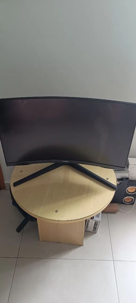 Monitor curvo Samsung 27" - Foto 2