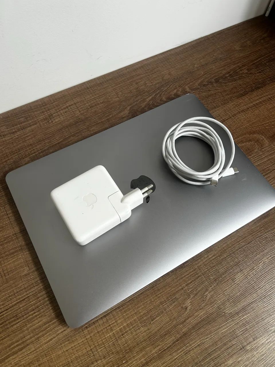 MacBook Pro 2017 com cabo flat da tela com problema - Foto 3