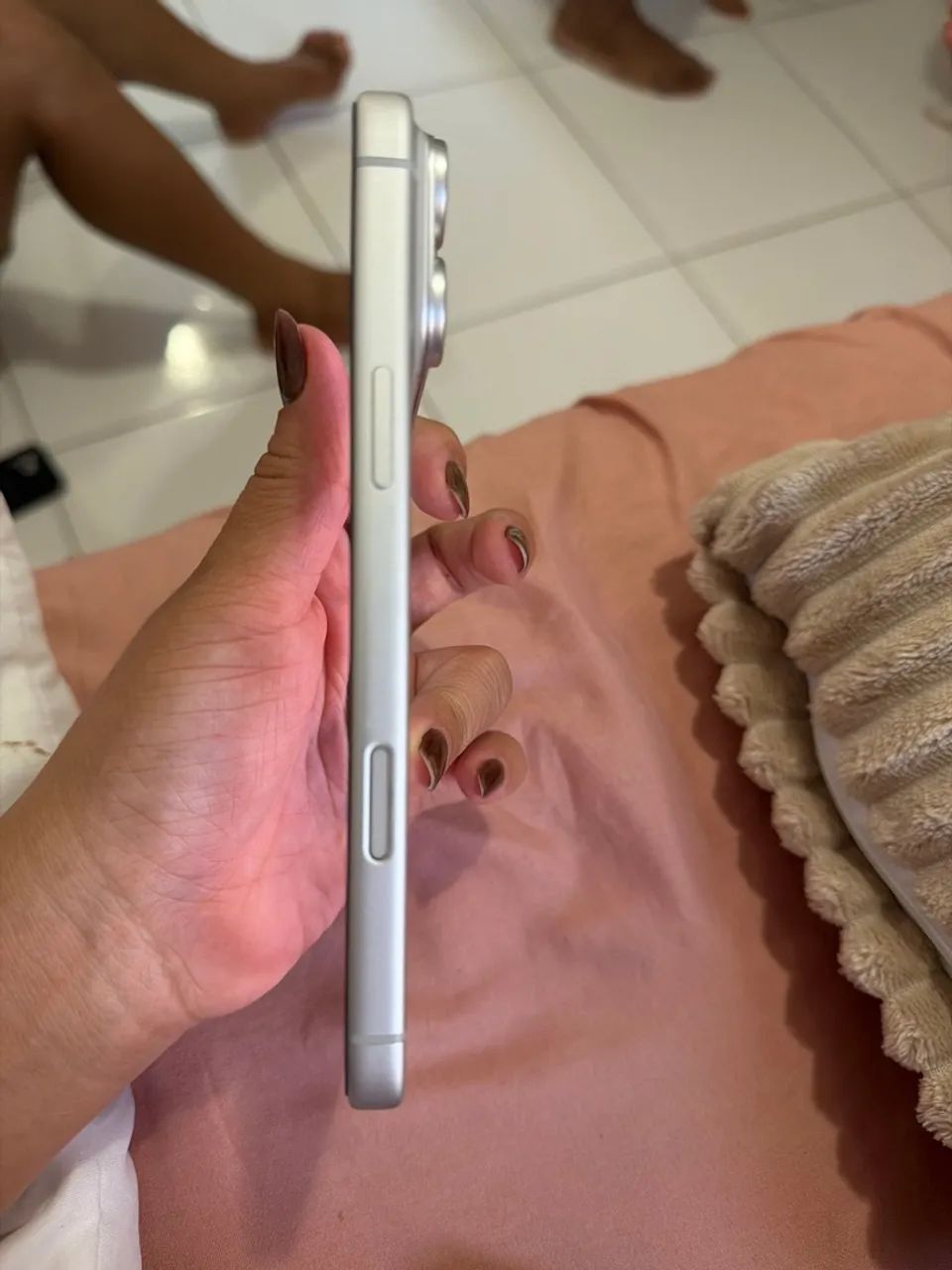 iPhone 17 pro max Prata - Foto 5