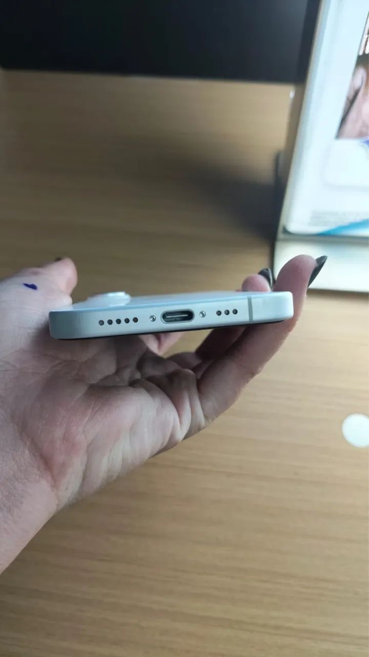 IPHONE 16 - Foto 4