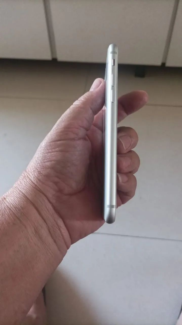 iPhone 8 64gb - Celulares e Smartphones - Residencial Jardins do