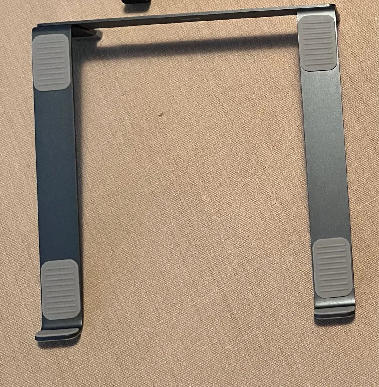Suporte p/ Notebook Marca: Baseus