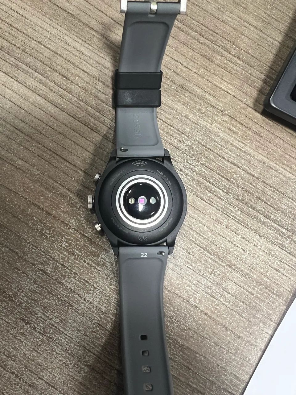 VENDO RELÓGIO FOSSIL SMARTWATCH - Foto 2