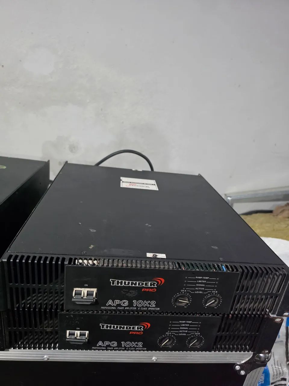 Amplificador THUDERLIGHT APG 10K2 - Foto 3