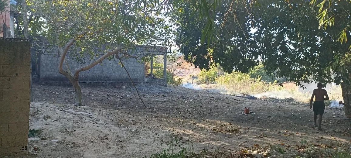 Terreno com base da casa costruidon