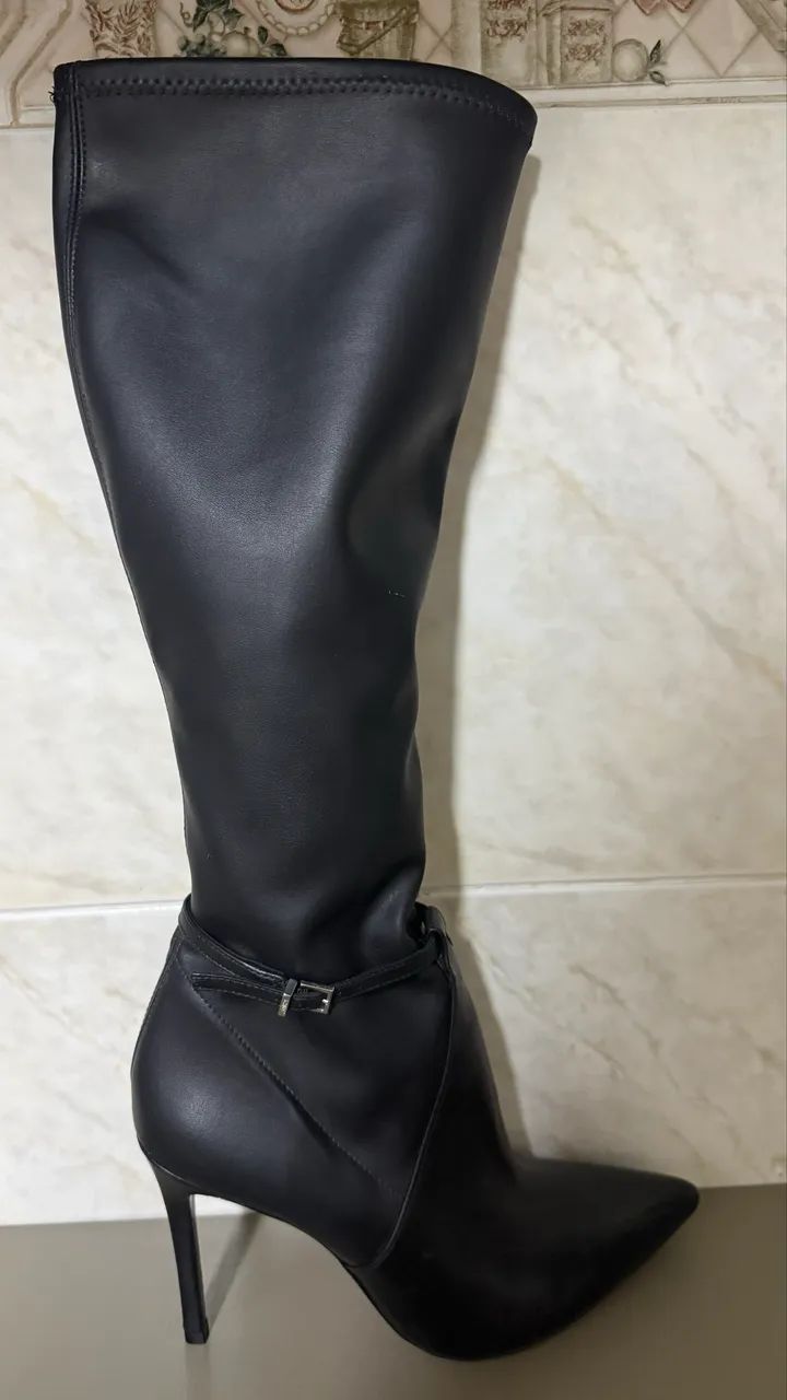 Vendo bota Schütz 