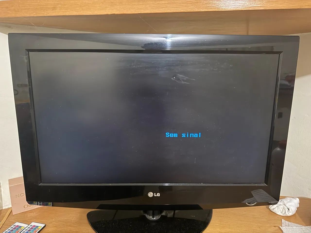 TELEVISÃO PHILIPS 42 POLEGADAS + TELEVISÃO LG 32 POLEGADAS (NÃO SÃO SMART)