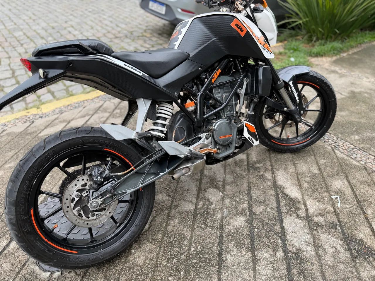 Ktm duke 200  - Foto 4