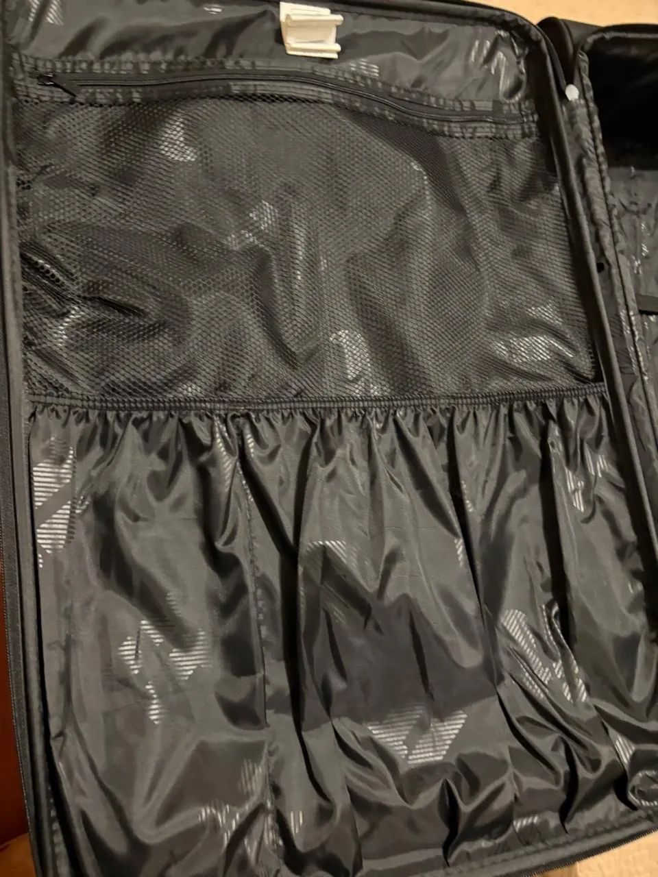 Mala IT Luggage Grande 360° com Cadeado TSA - Nunca Usada - Foto 3