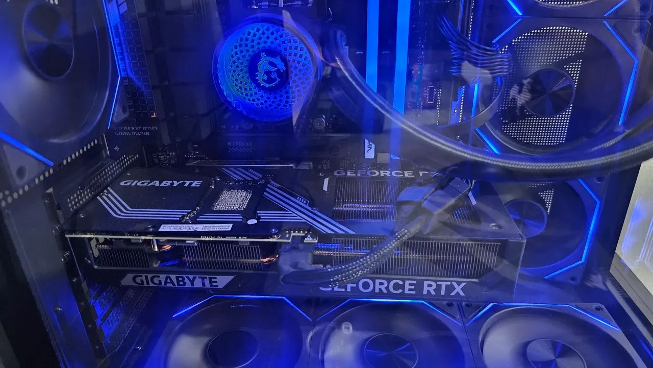 RTX5070 Gigabyte  - Foto 3