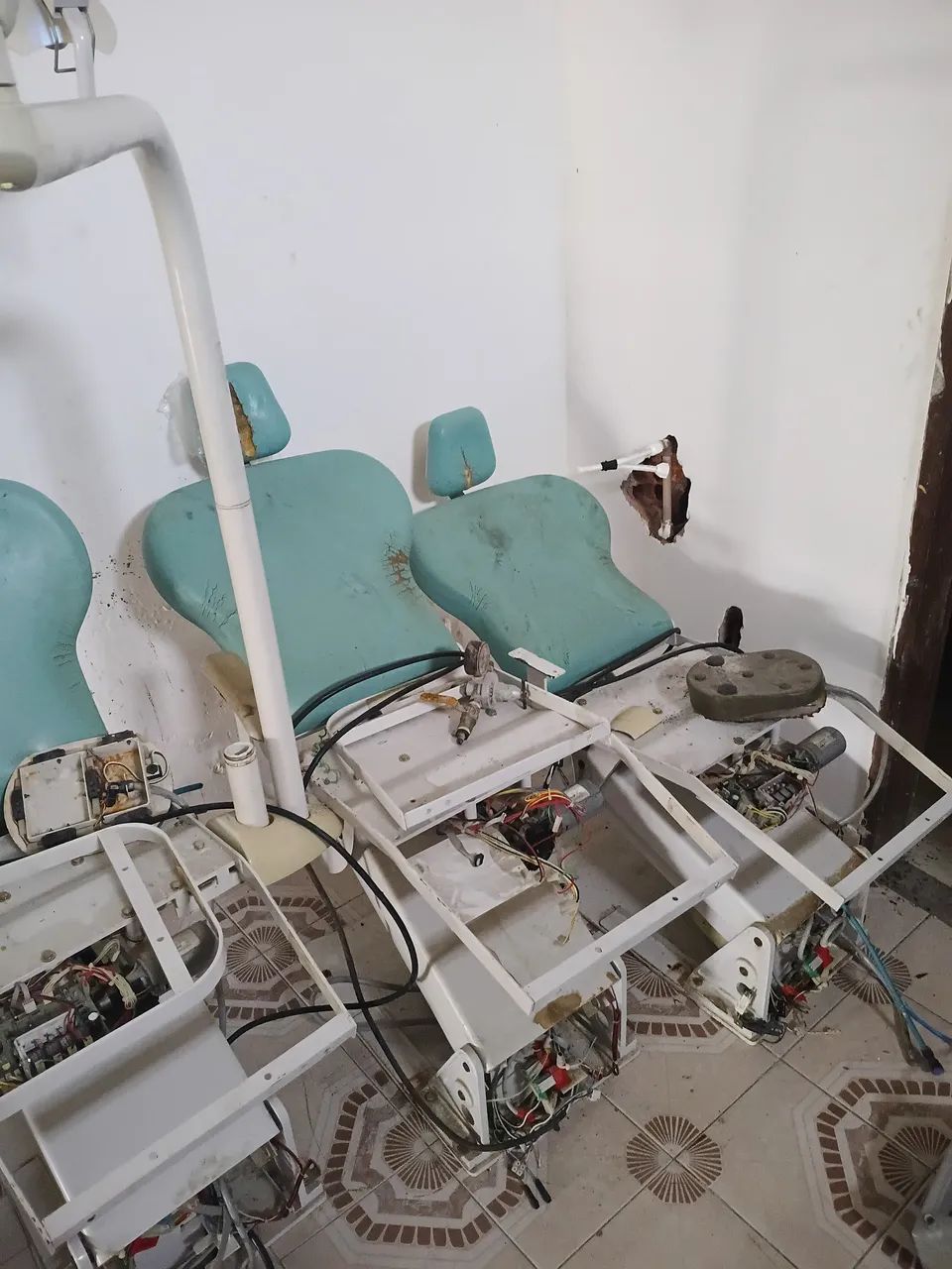Cadeiras odontológicas  - Foto 4