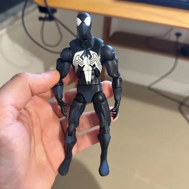 VENOM E SIMBIONTE 