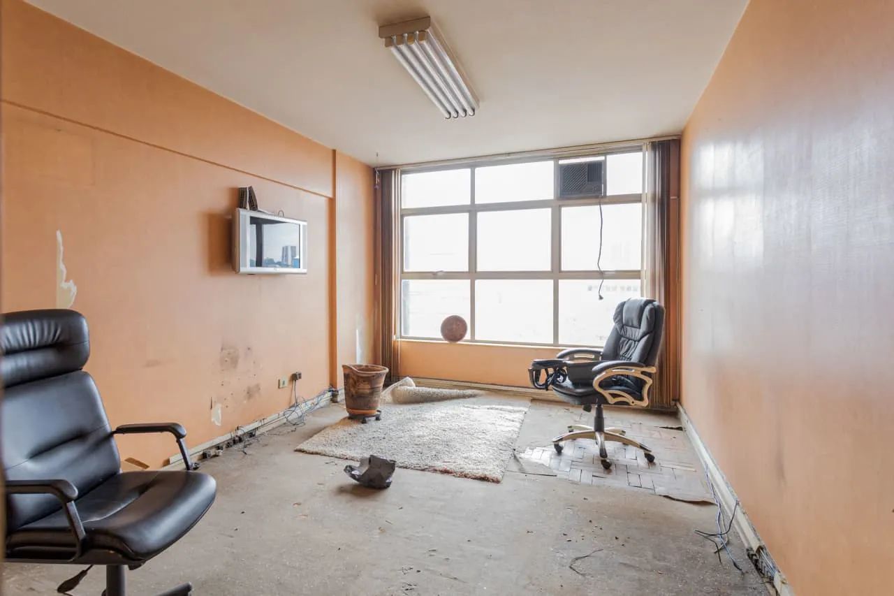 Sala comercial na Rua Manuel Borba, 257 - Sala 44  30 m²