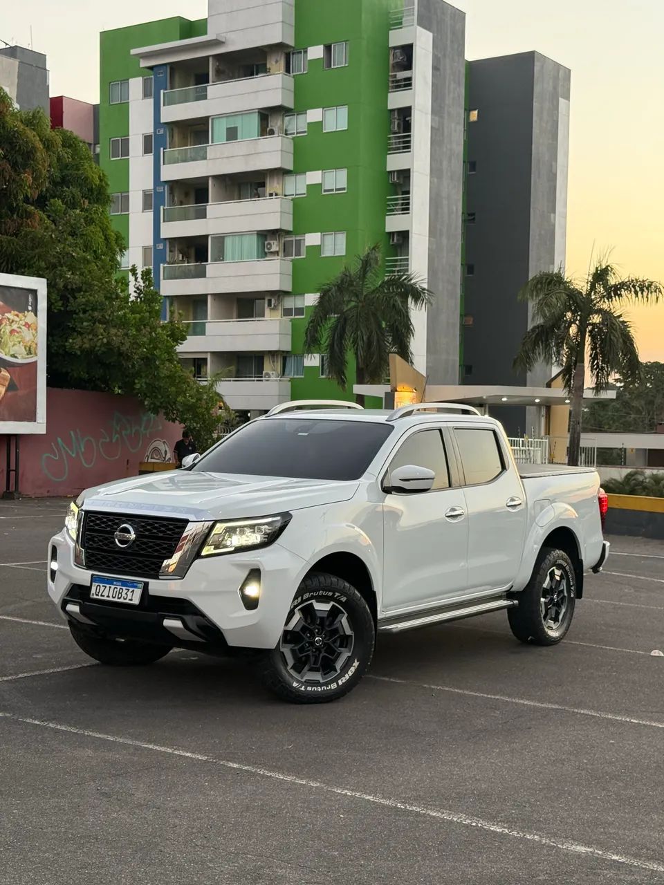 Nissan Frontier Frontier XE CD 4x4 2.3 Bi-TB Diesel Aut. 2023