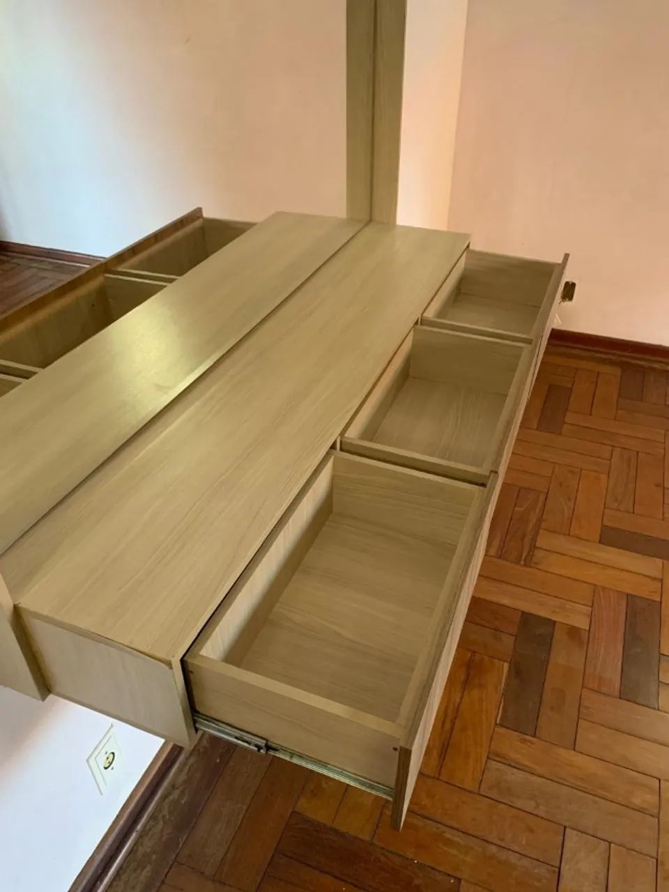 Conjunto de móveis planejados em ótimo estado - Foto 5