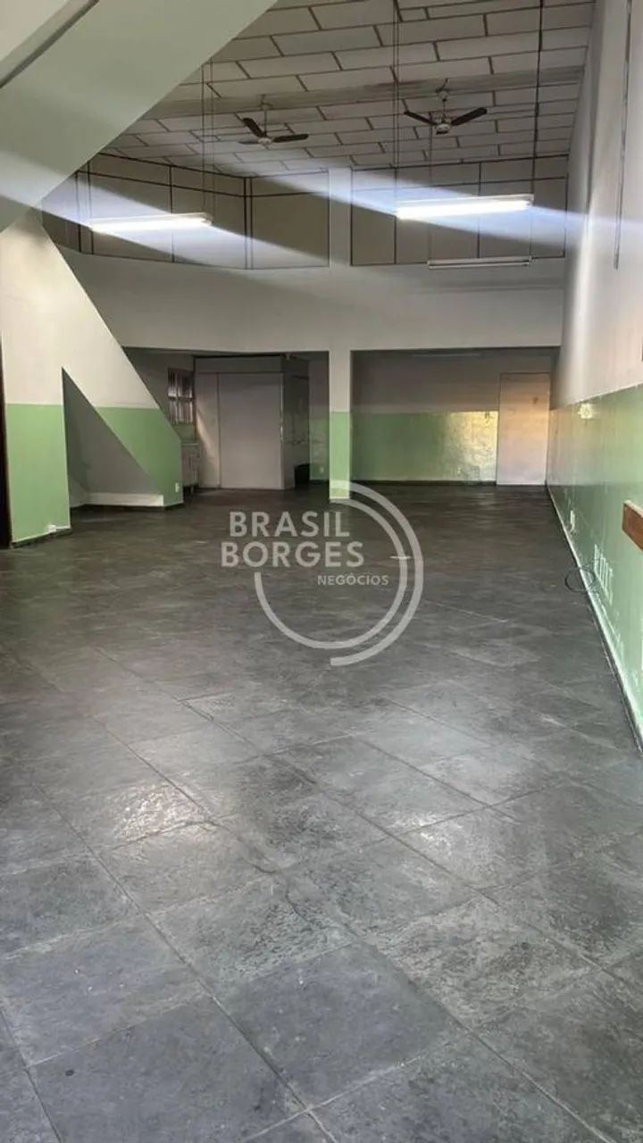 Salão Comercial com 110m² em Avenida Principal de Votorantim - Rio Acima