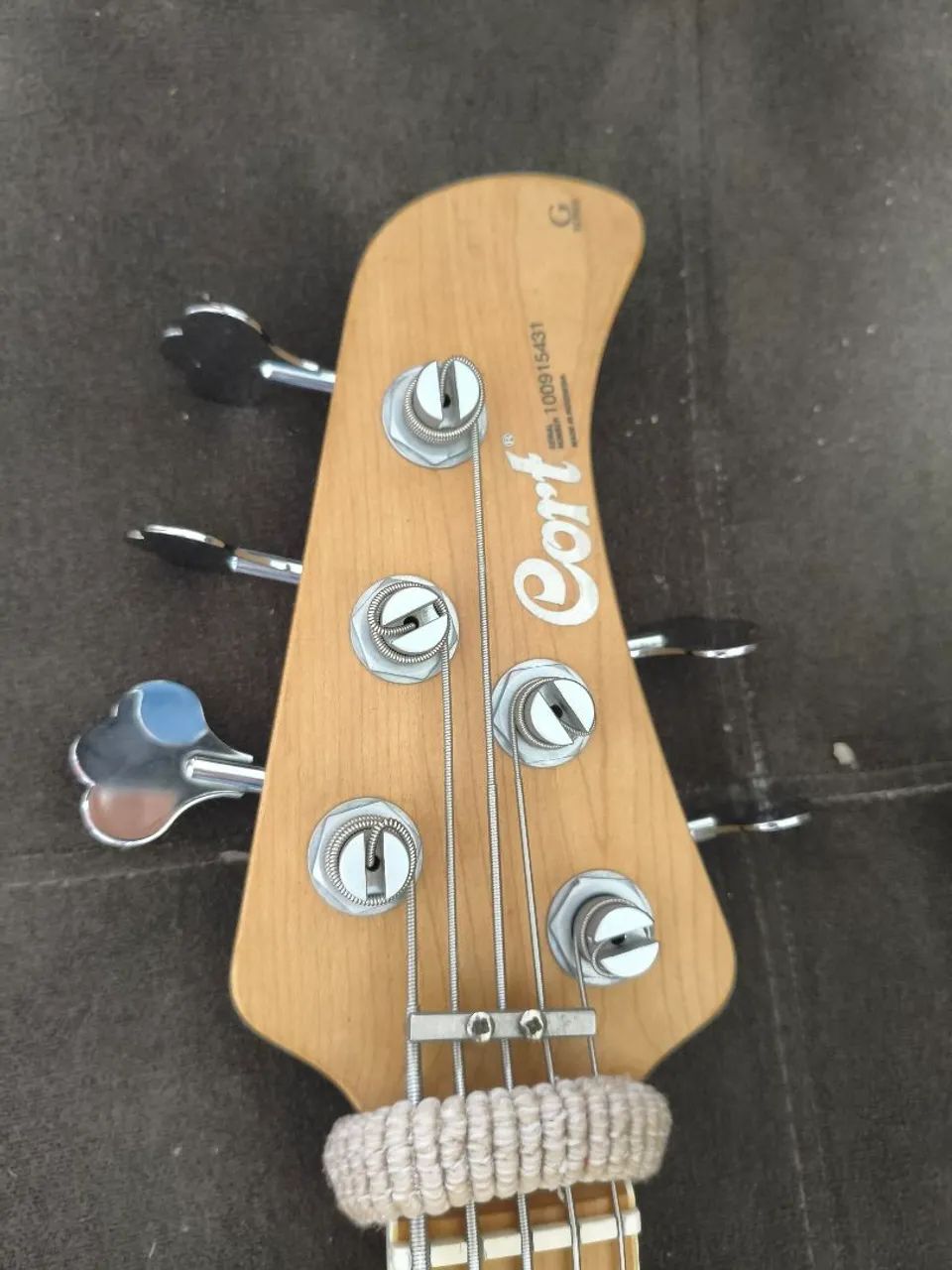 Baixo GB75 Jazzman pré amp BBL custom - Foto 3