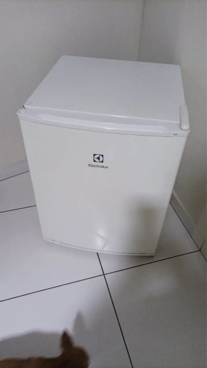 Frigobar electrolux branco