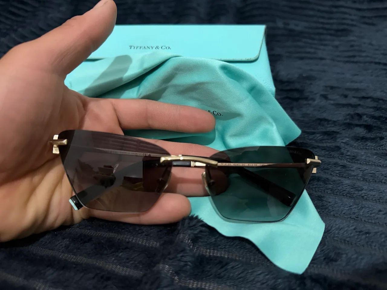 óculos de sol da luxuosa marca Tiffany & Co.,  - Foto 3