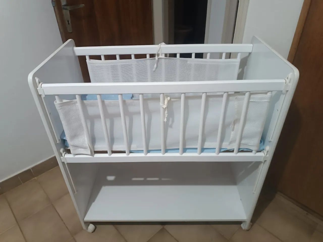 Mini Berço com colchão  - Foto 2