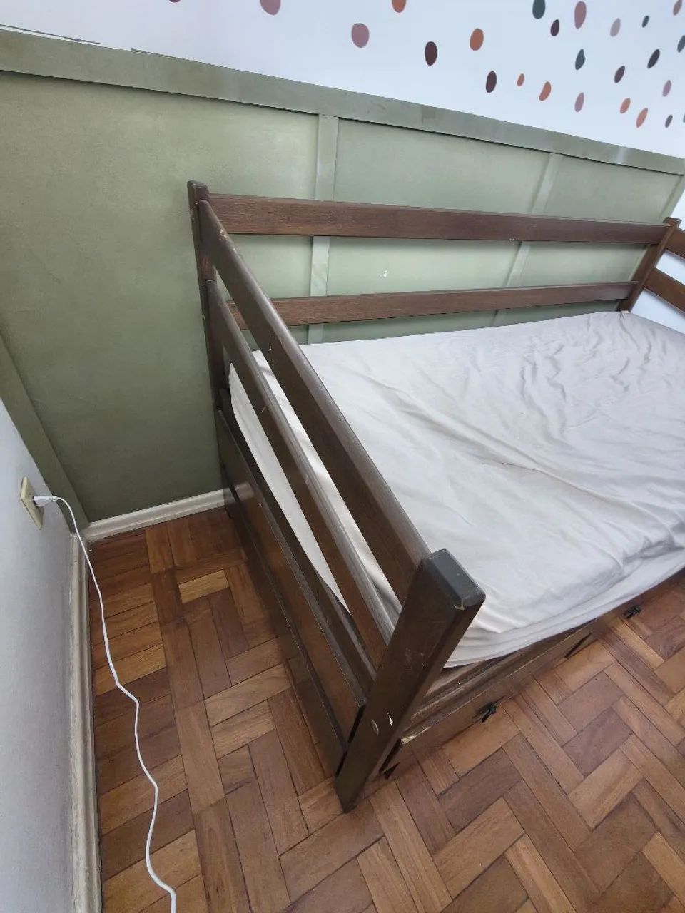 CAMA INGLESA SOLTEIRO MADEIRA MACIÇA  - Foto 3