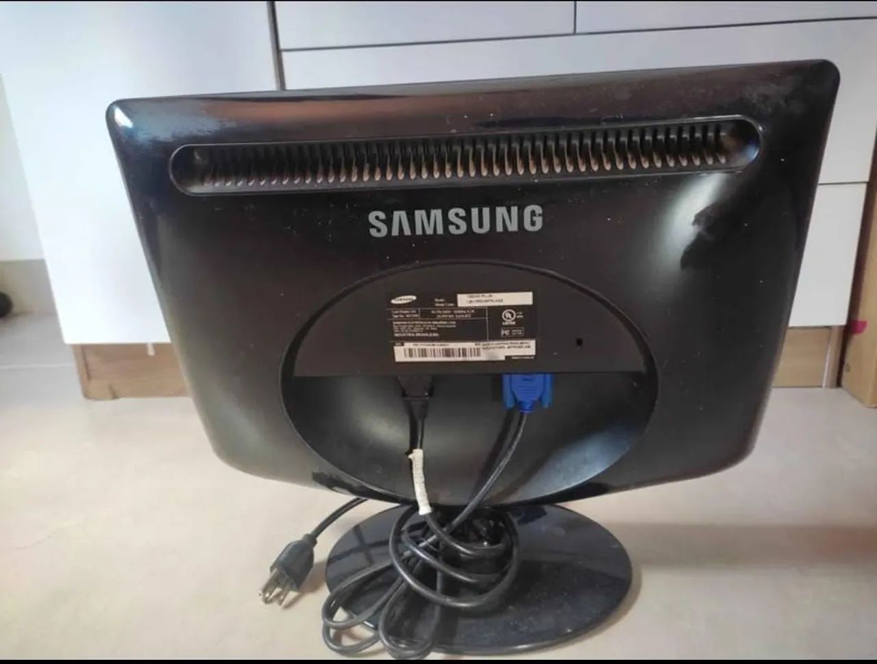 Monitor Samsung 17 polegadas modelo 732NW plus - Foto 2