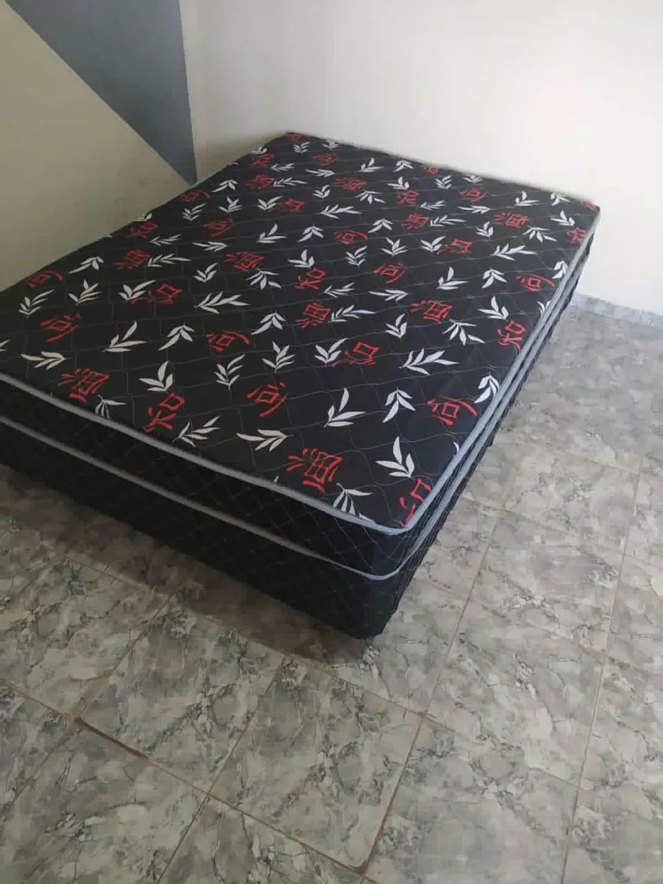 Cama casal com colchão (entrego  - Foto 2