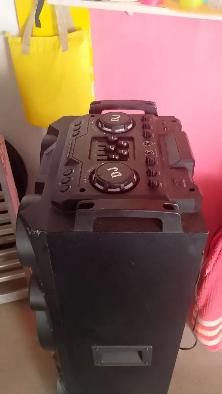 Vendo essa Caixa de som 