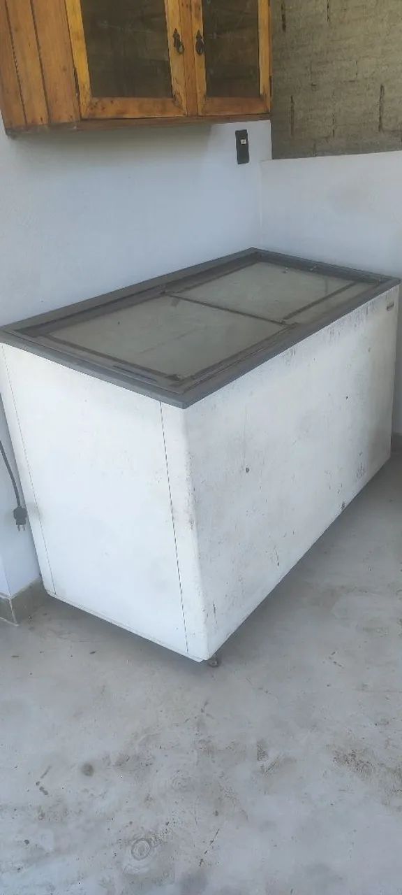Freezer horizontal funcionando 